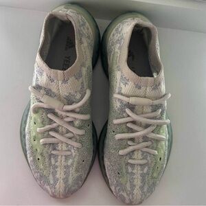 Yeezy Boost 380 Alien Blue Size 5.5 M / 6.5 W